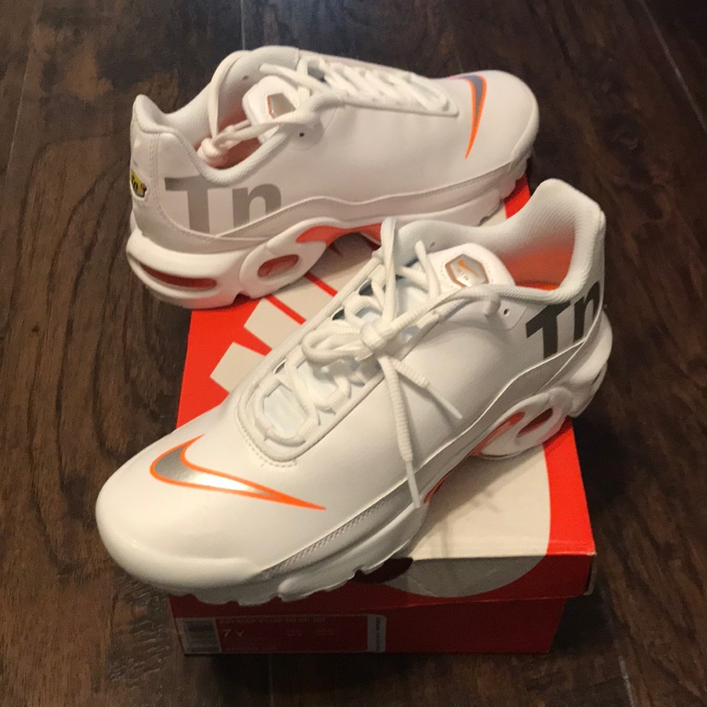Men’s Nike air max plus